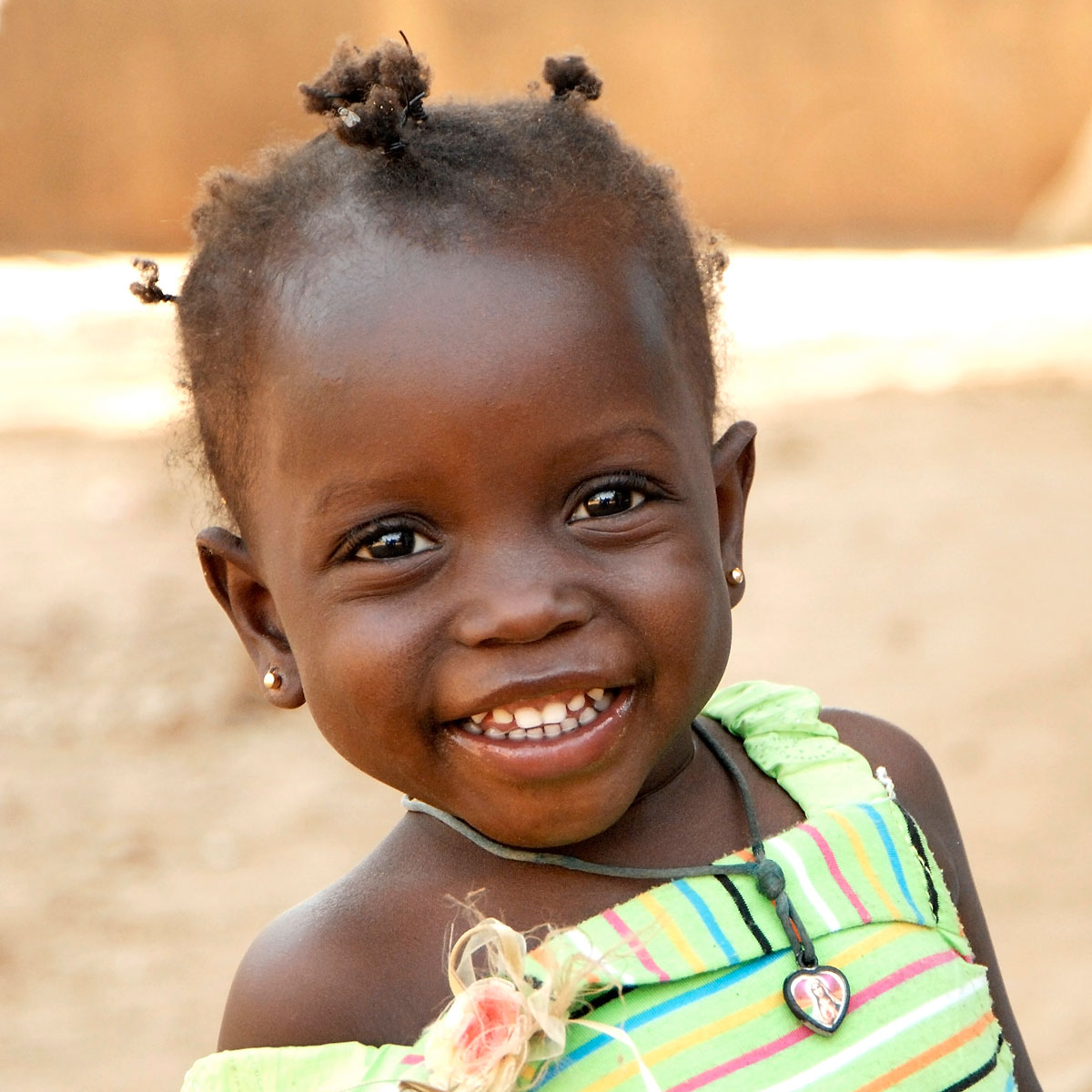 Assaggi Di Vangelo Blog Articoli Il Mondo Si Rialza Col Sorriso Di Un Bambino